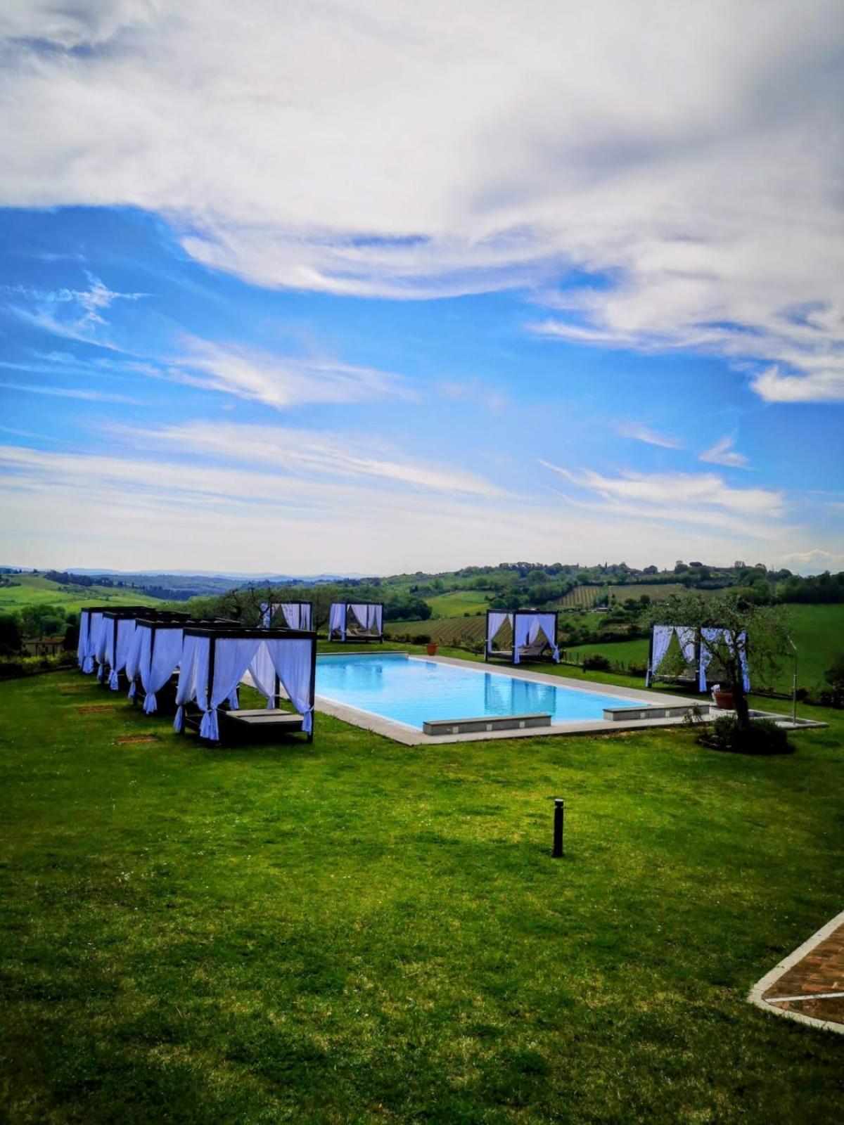 Villa Il Castagno Wine & Resort Siena Kültér fotó
