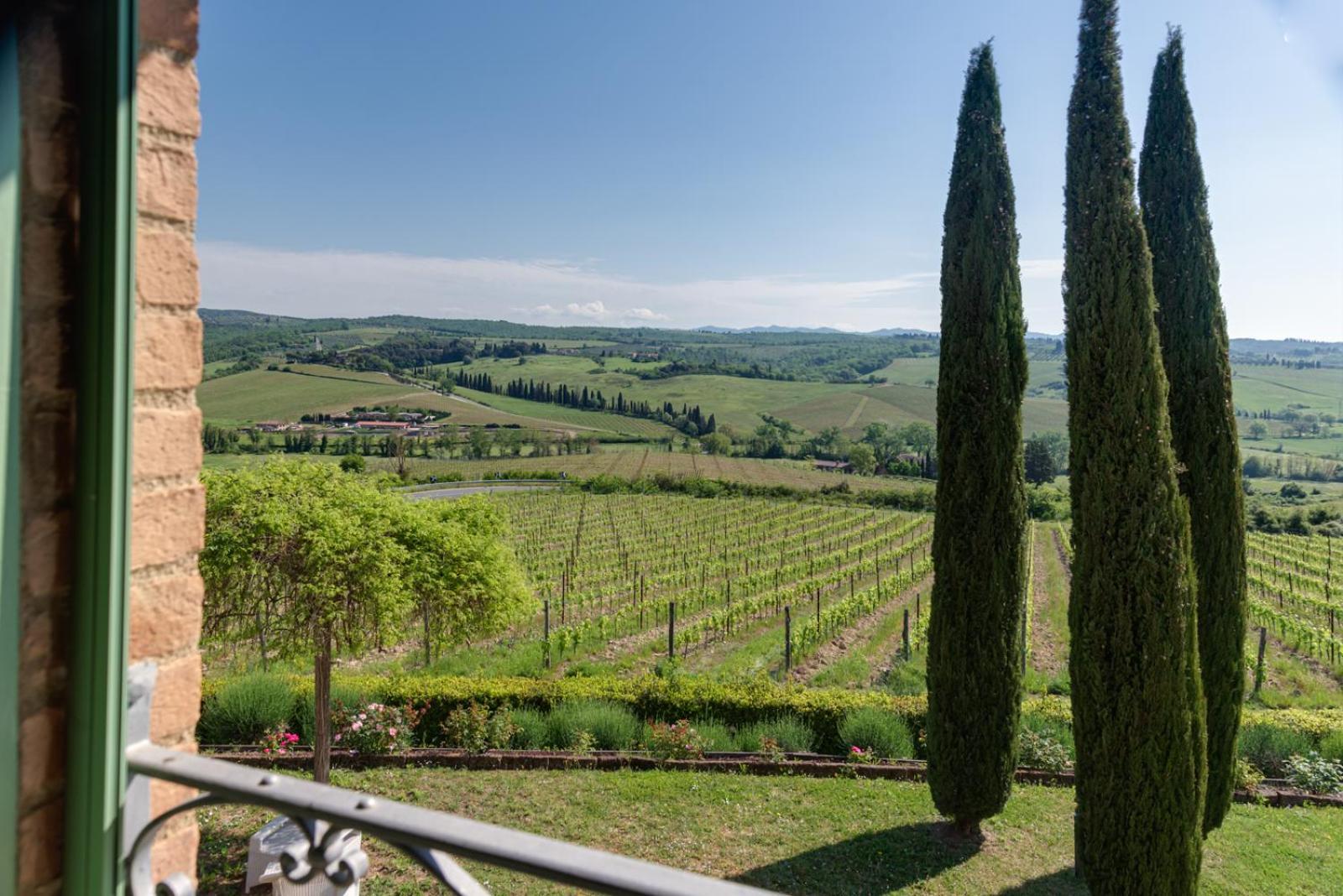 Villa Il Castagno Wine & Resort Siena Kültér fotó