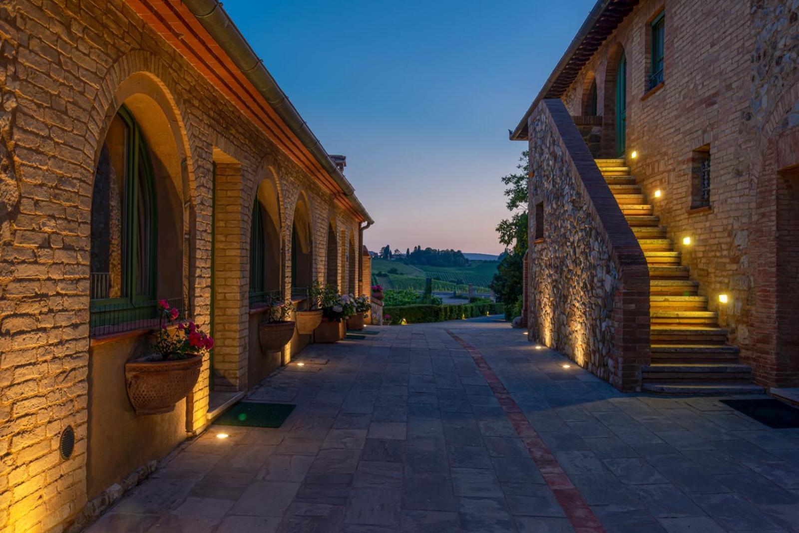 Villa Il Castagno Wine & Resort Siena Kültér fotó
